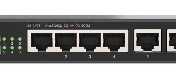 QNAP 6-Port Multi-Gig Unmanaged Switch with 4x 2.5GbE & 2x 10GbE RJ45 Ports QSW-2104-2T-R2