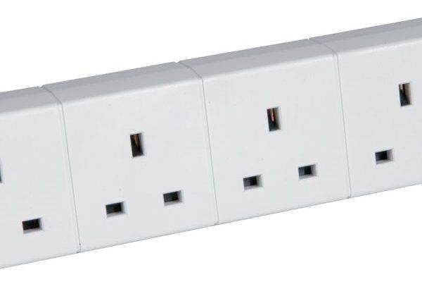 Mercury 4 Gang Trailing Socket 429.617UK