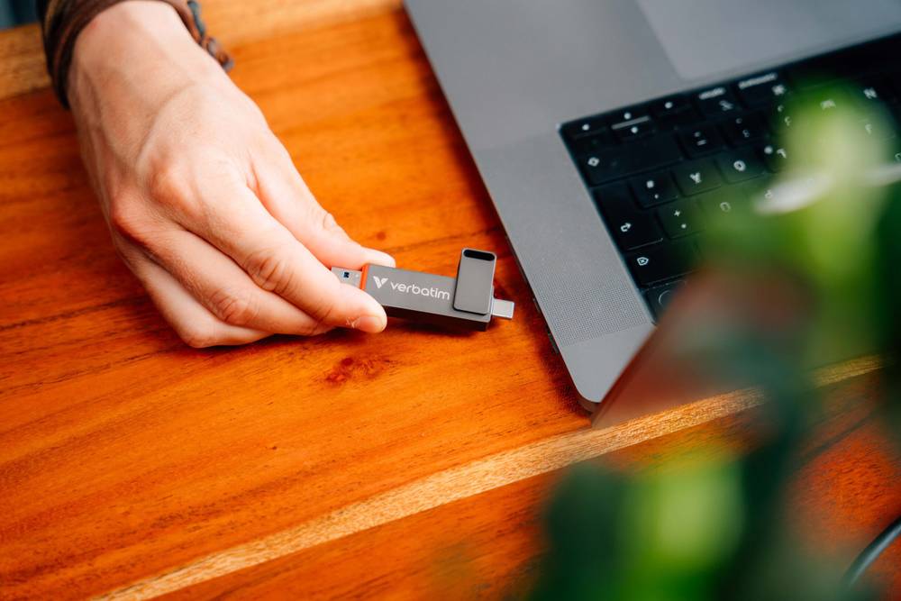 Verbatim USB Drive 3.2 Dual QuickStick USB-C/USB-A 256GB - Image 3