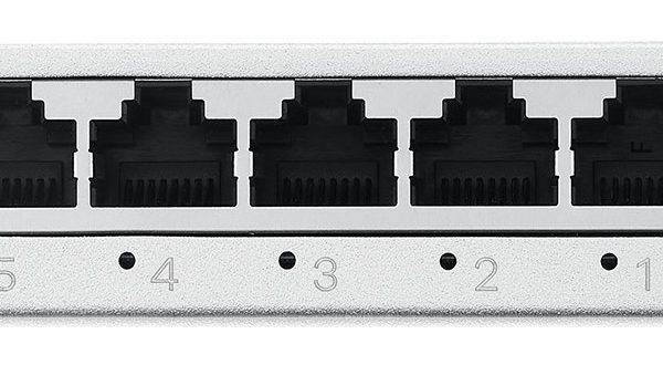 Zyxel Switch Gigabit Ethernet 5-Port Metal with QoS UK Plug GS-105BV5