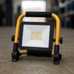 Rexer Floodlight Portable USB-C 8000mAh Battery 30W 4000k 3000 lms RX08040 - Image 4